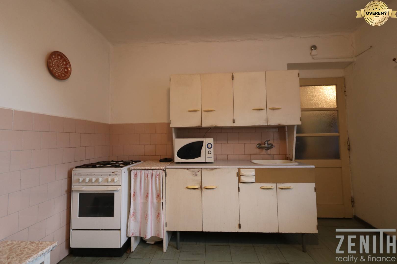 Kaufen Einfamilienhaus, Einfamilienhaus, Žlkovce 163, Hlohovec, Slowak