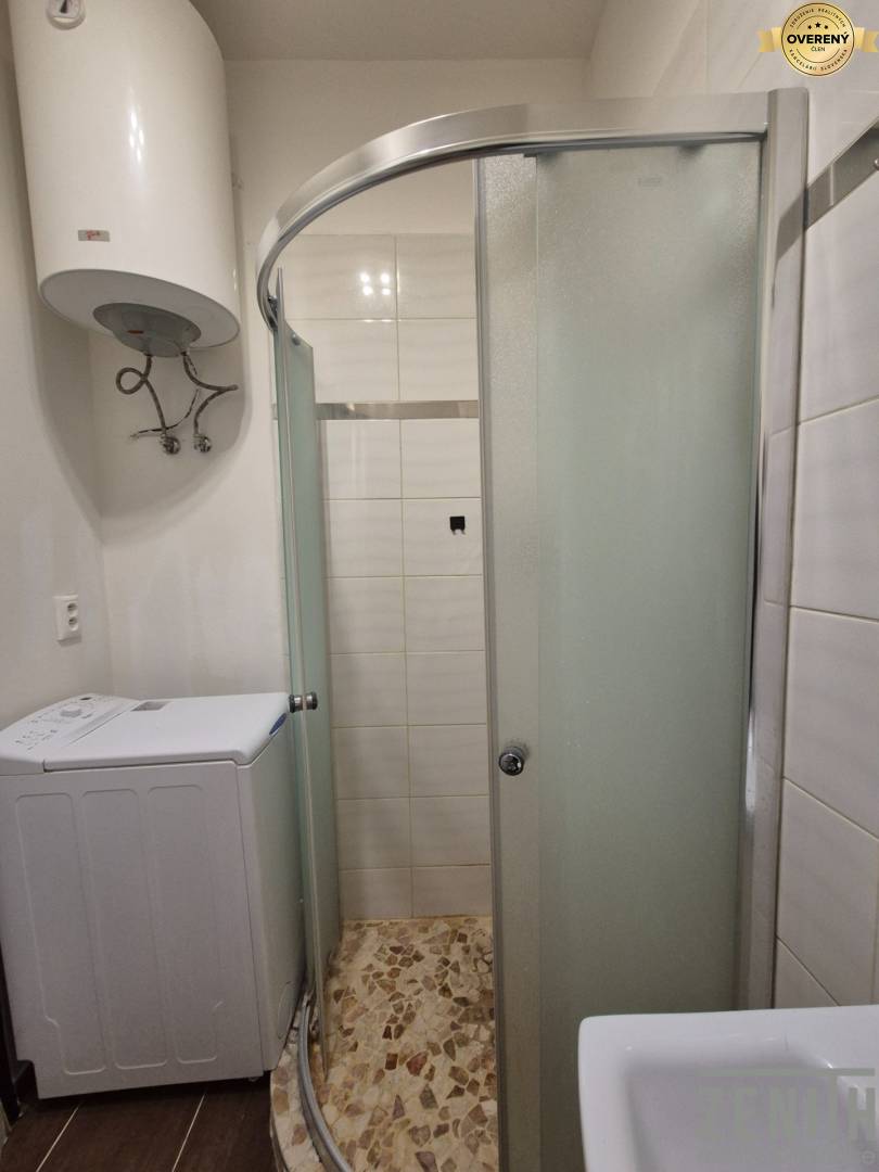 Kaufen Garconniere, Garconniere, Hlavná, Senec, Slowakei