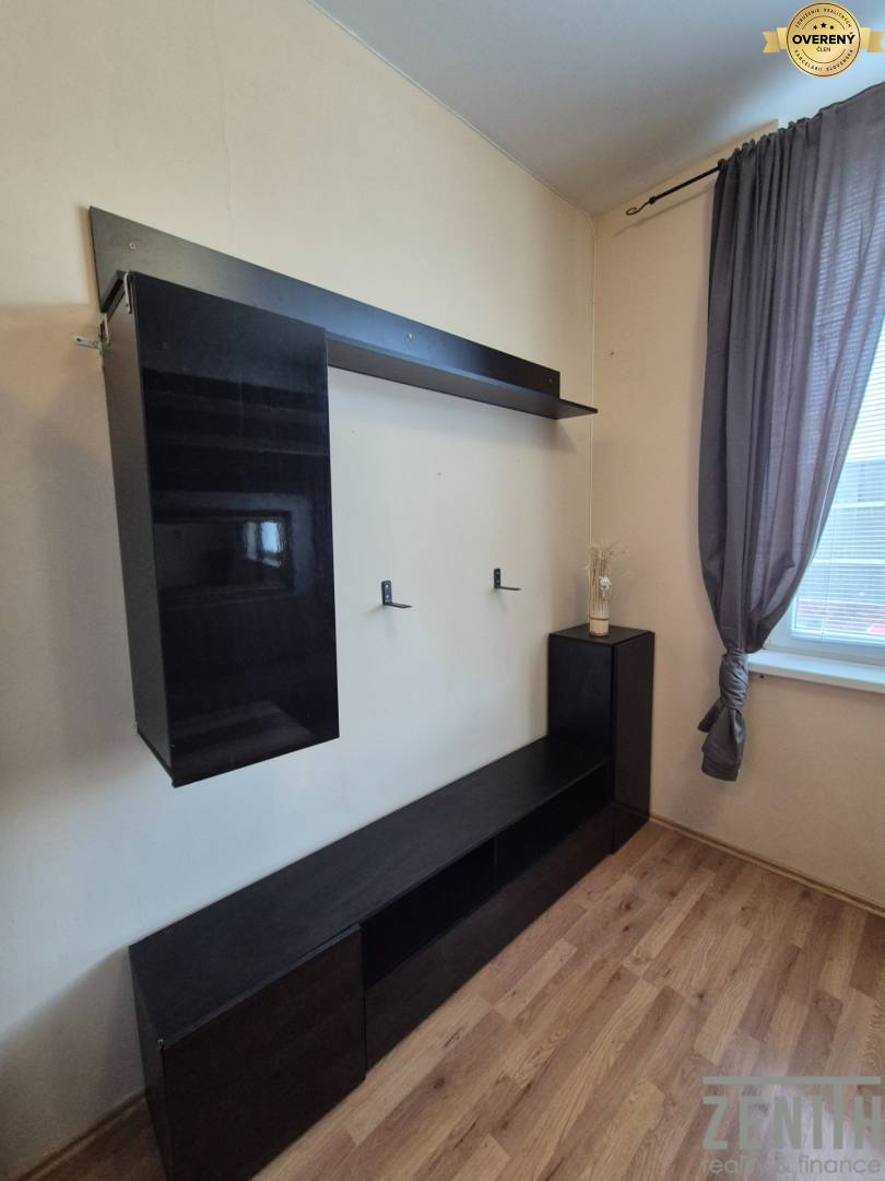 Kaufen Garconniere, Garconniere, Hlavná, Senec, Slowakei