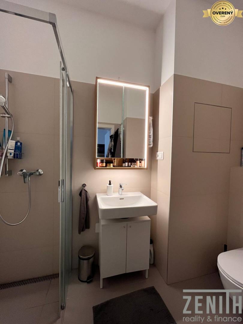 Mieten 1-Zimmer-Wohnung, 1-Zimmer-Wohnung, Bratislava - Petržalka, Slo