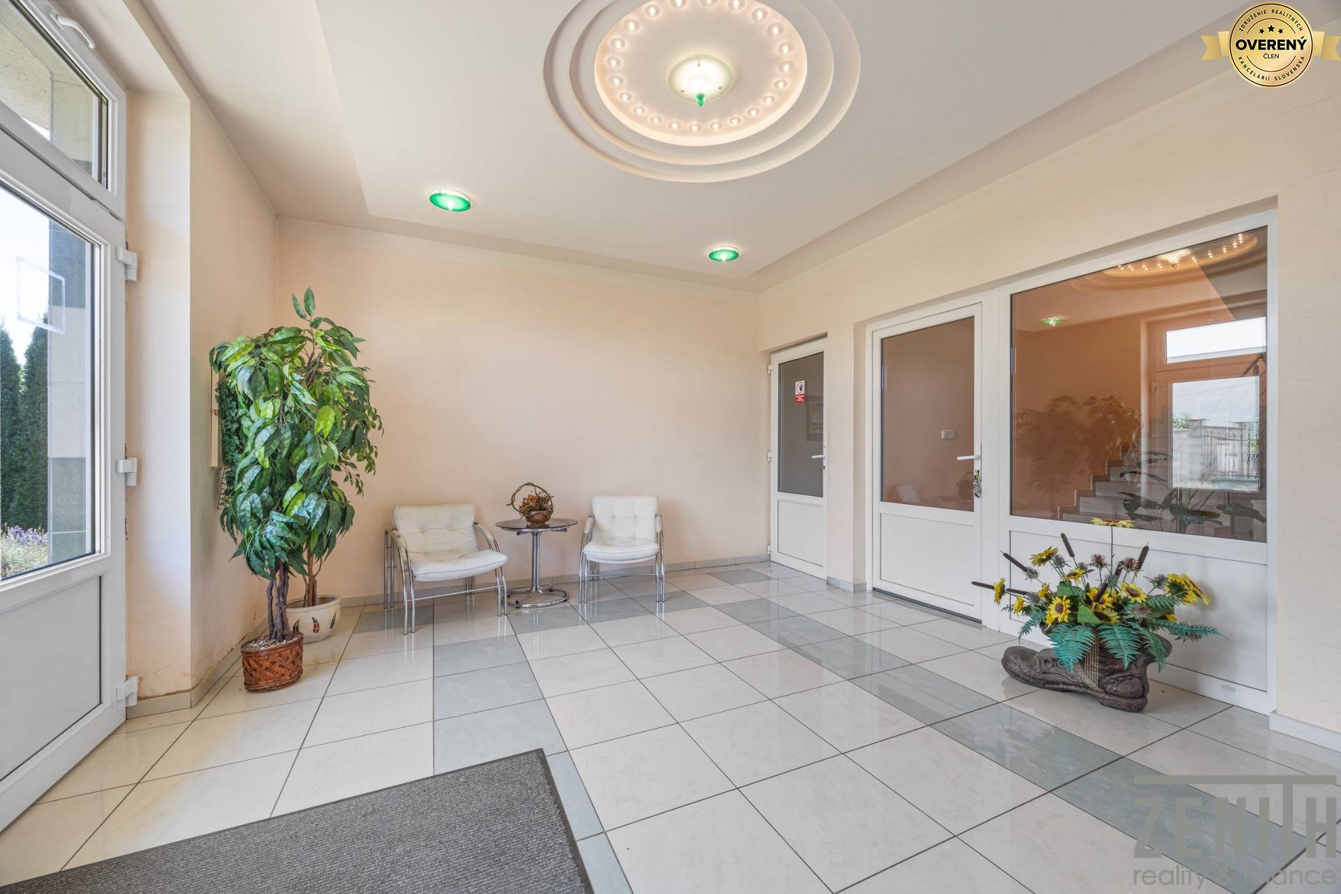 Kaufen Geschäftsräumlichkeiten, Geschäftsräumlichkeiten, Záhradnícka,