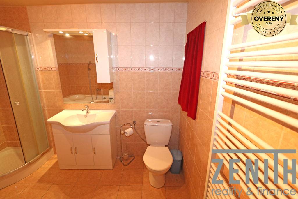 Kaufen Einfamilienhaus, Einfamilienhaus, Školská, Dunajská Streda, Slo