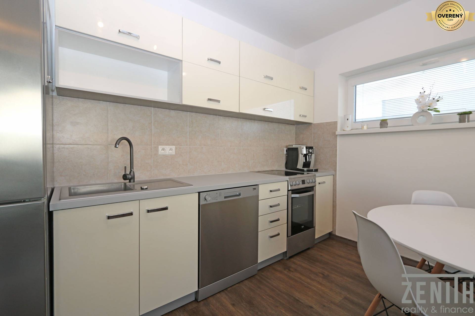 Mieten 2-Zimmer-Wohnung, 2-Zimmer-Wohnung, Mesačná, Dunajská Streda, S