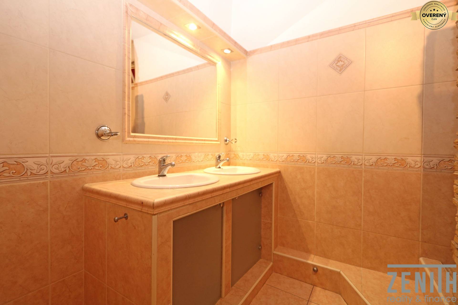 Kaufen 3-Zimmer-Wohnung, 3-Zimmer-Wohnung, Nová Ves, Dunajská Streda,