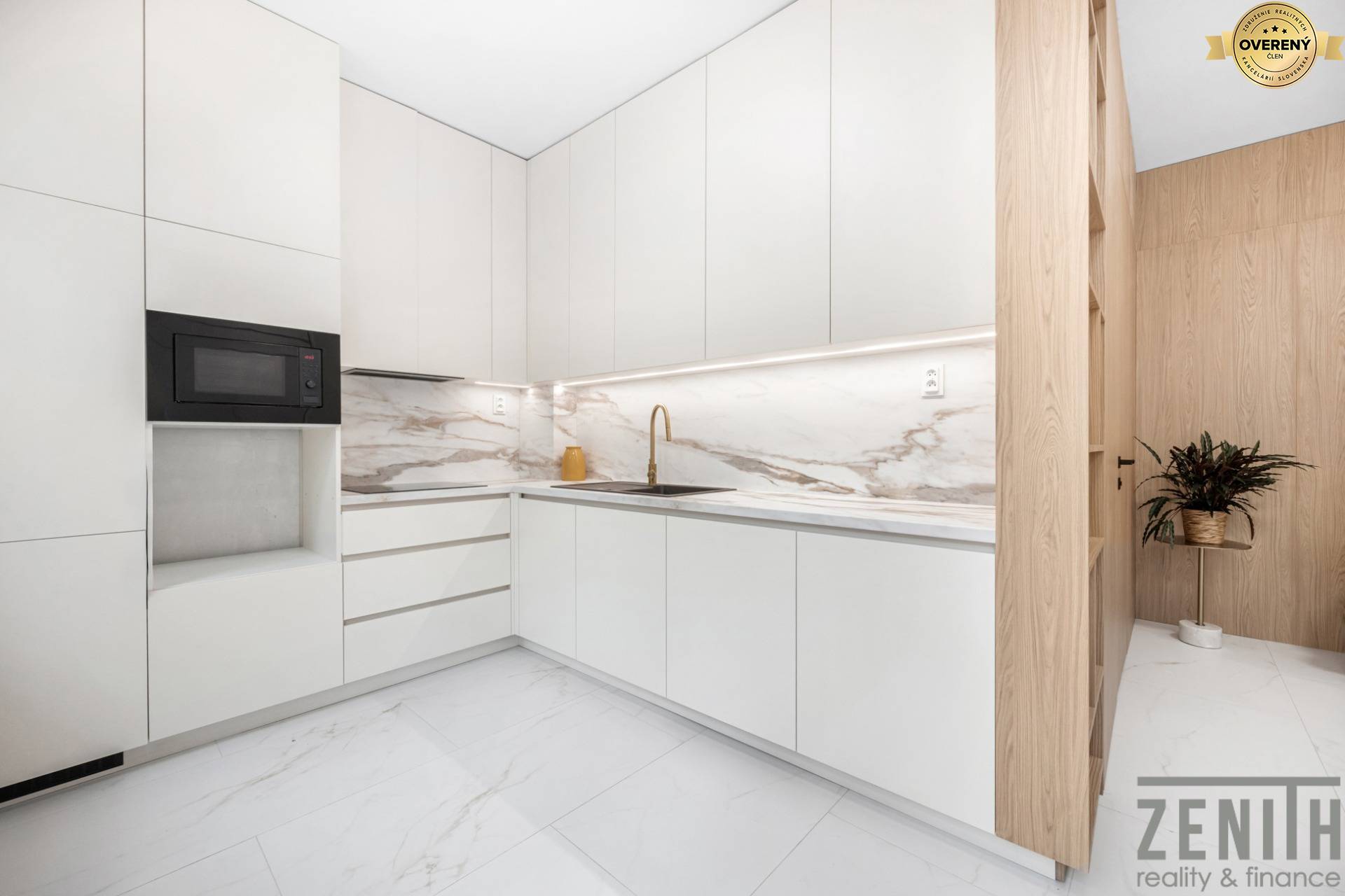 Kaufen 4-Zimmer-Wohnung, 4-Zimmer-Wohnung, Murgašova, Bratislava - Sta