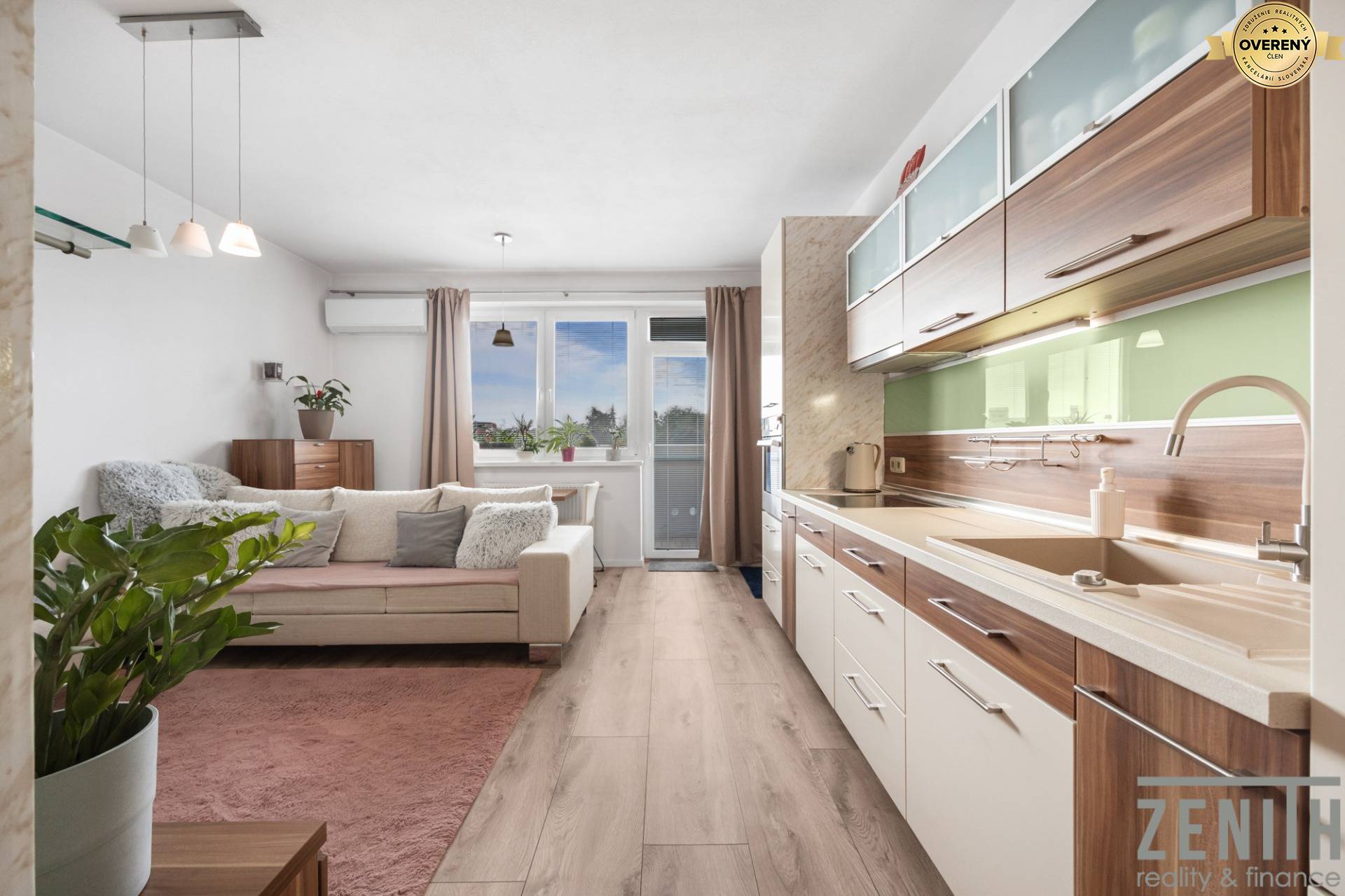 Kaufen 2-Zimmer-Wohnung, 2-Zimmer-Wohnung, M.R. Štefánika, Senec, Slow