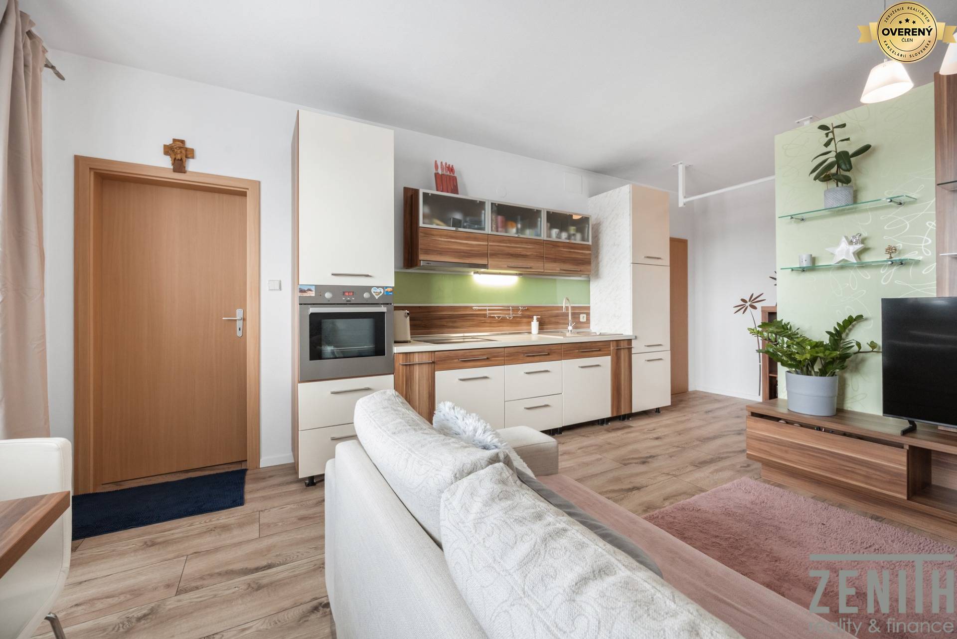 Kaufen 2-Zimmer-Wohnung, 2-Zimmer-Wohnung, M.R. Štefánika, Senec, Slow