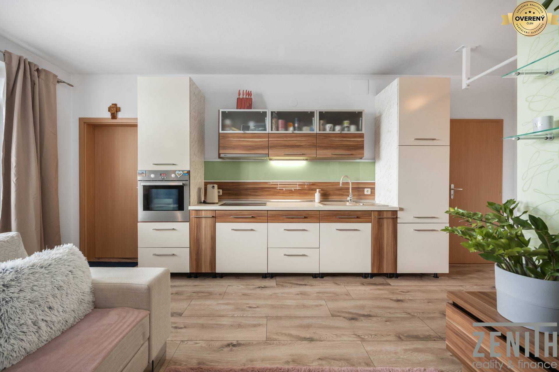 Kaufen 2-Zimmer-Wohnung, 2-Zimmer-Wohnung, M.R. Štefánika, Senec, Slow