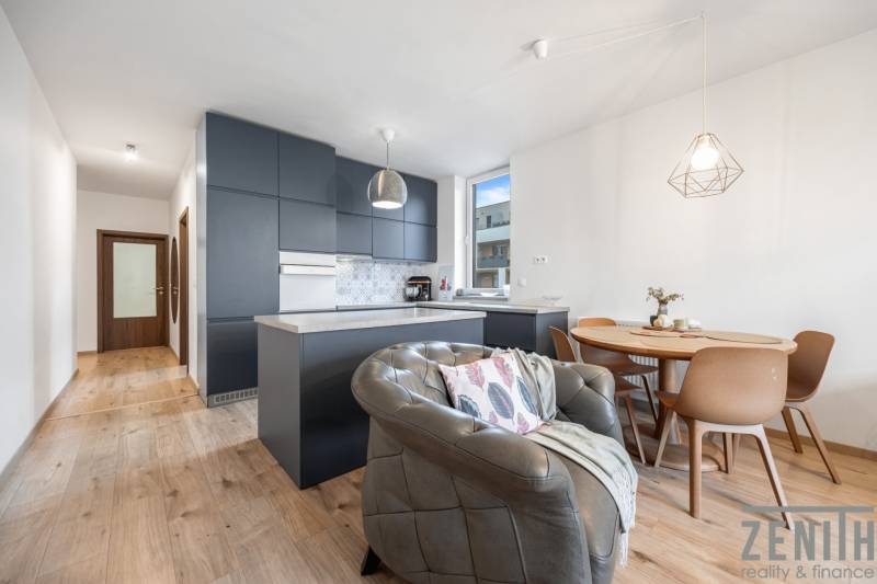 Kaufen 3-Zimmer-Wohnung, 3-Zimmer-Wohnung, Žltá, Bratislava - Petržalk