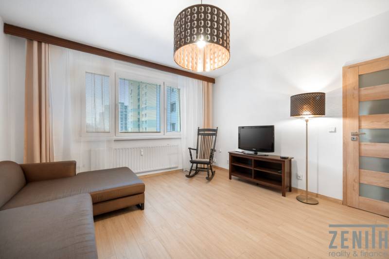 Kaufen 3-Zimmer-Wohnung, 3-Zimmer-Wohnung, Hálova, Bratislava - Petrža